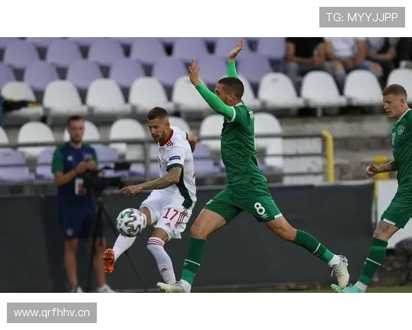 拜仁从压制到拉锯,节奏失控问题显现,稳定性面临考验 拜仁从压制到拉锯,节奏失控问题显现,稳定性面临考验