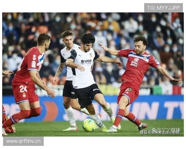 瓦伦西亚保级形势变化,近期表现波动对赛季走势形成制约