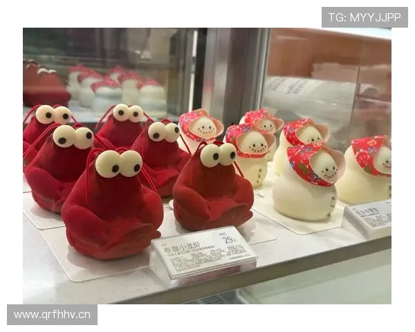 阿尔瓦雷斯家的狗都吃牛排，他训练完啃蛋白棒像嚼口香糖