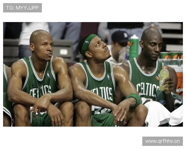 对比雷阿伦：保罗皮尔斯无球跑位更擅长制造得分空档